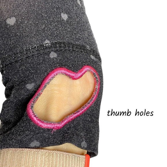 Urbane Scrub Top and Heart + Soul T Shirt White Black XS - Picture 5 of 16